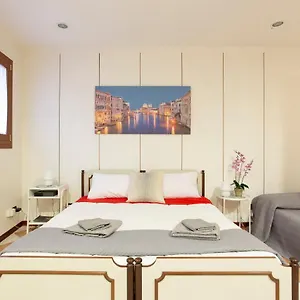https://residenza-giulia.hotelslidodijesolo.com